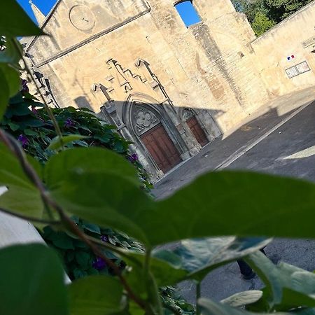 Apartament Le Donjon De La Roquette Arles Zewnętrze zdjęcie
