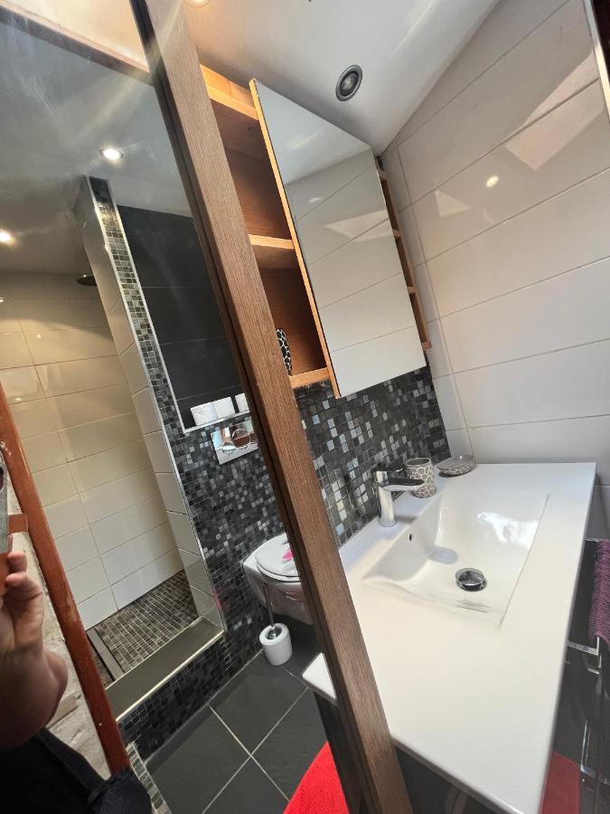 Apartament Le Donjon De La Roquette Arles Zewnętrze zdjęcie