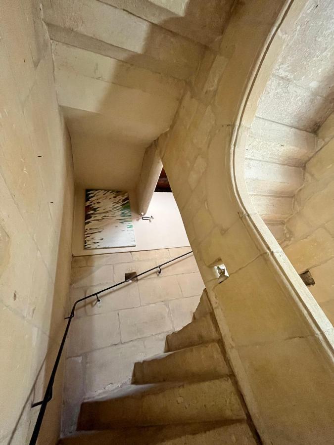 Apartament Le Donjon De La Roquette Arles Zewnętrze zdjęcie